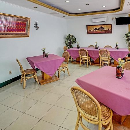 Super Oyo 91805 Hotel Wisma Bari 巨港 外观 照片