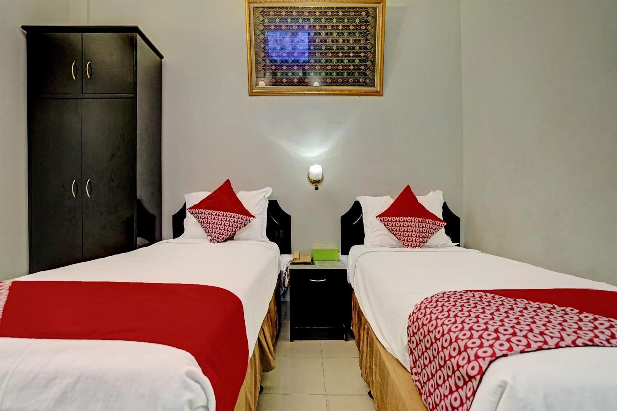 Super Oyo 91805 Hotel Wisma Bari 巨港 外观 照片