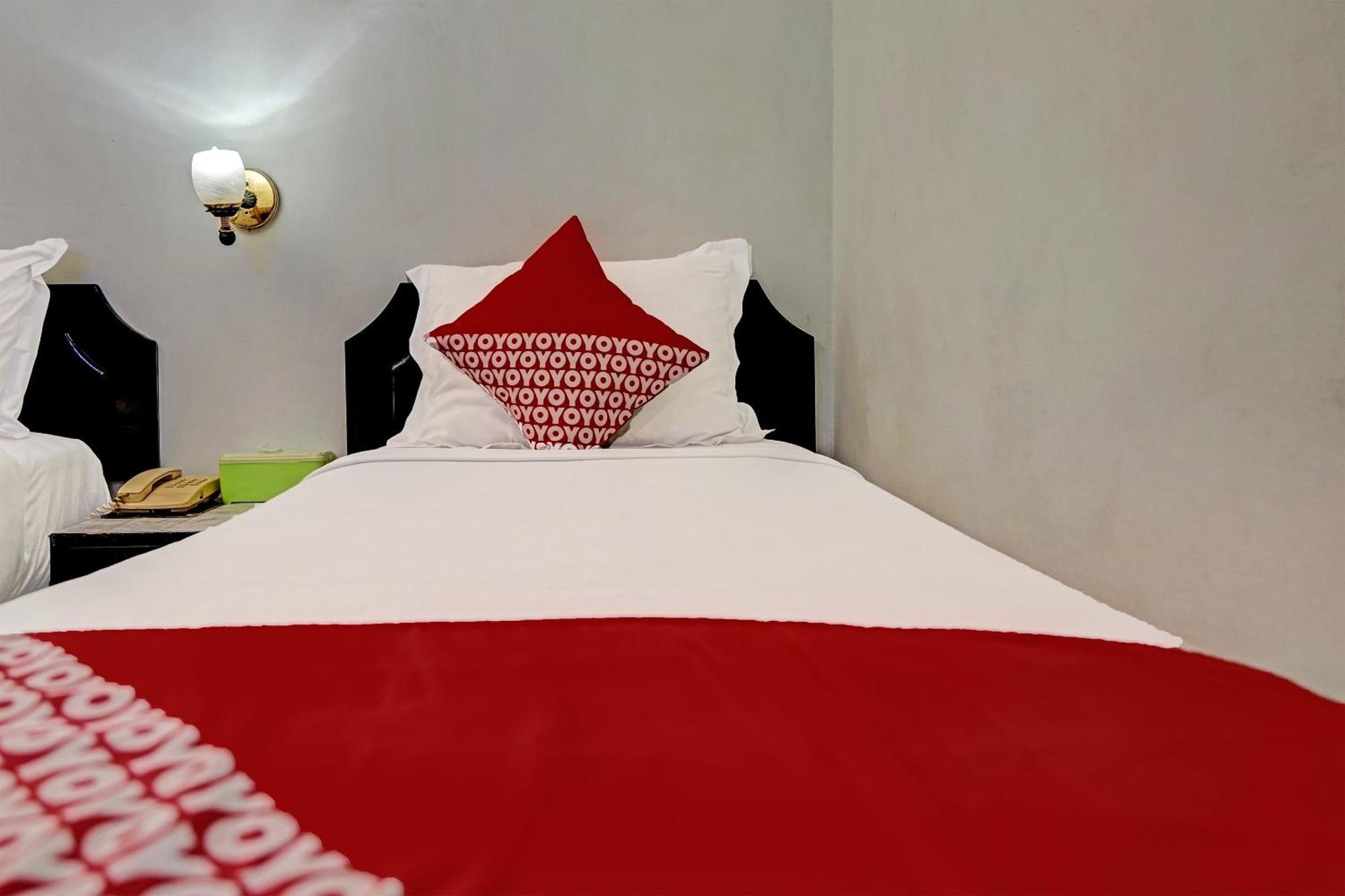 Super Oyo 91805 Hotel Wisma Bari 巨港 外观 照片