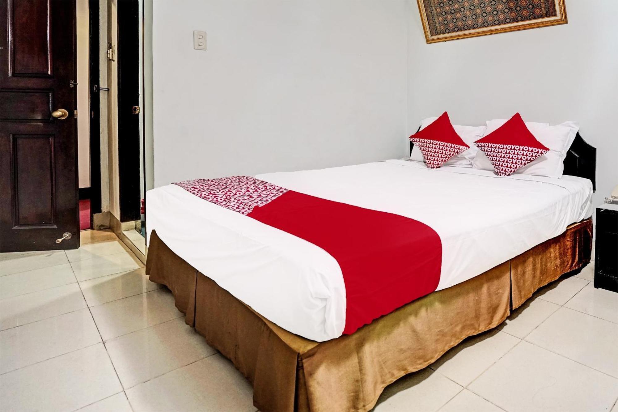 Super Oyo 91805 Hotel Wisma Bari 巨港 外观 照片