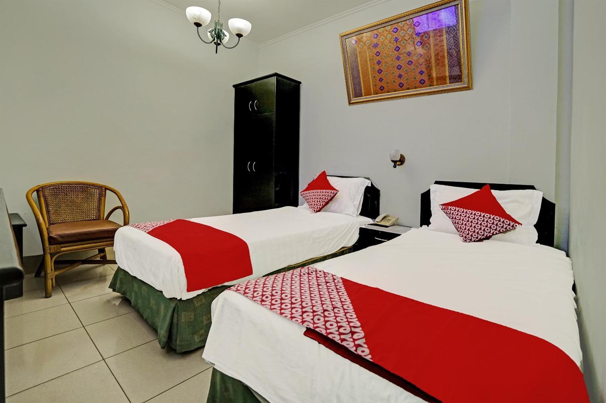 Super Oyo 91805 Hotel Wisma Bari 巨港 外观 照片