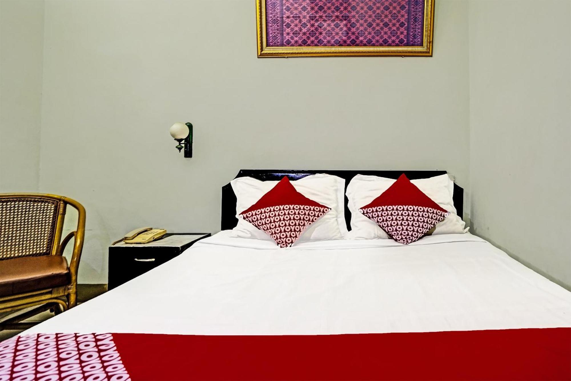Super Oyo 91805 Hotel Wisma Bari 巨港 外观 照片