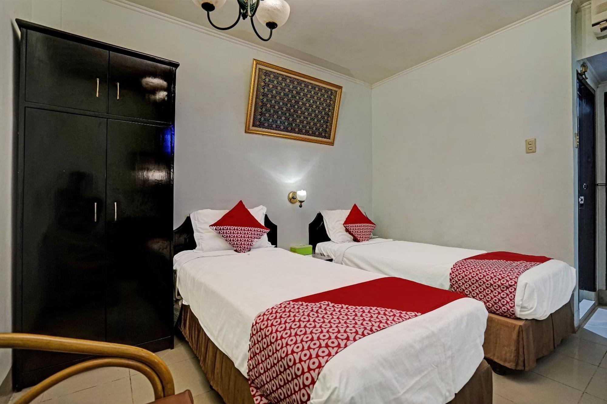 Super Oyo 91805 Hotel Wisma Bari 巨港 外观 照片