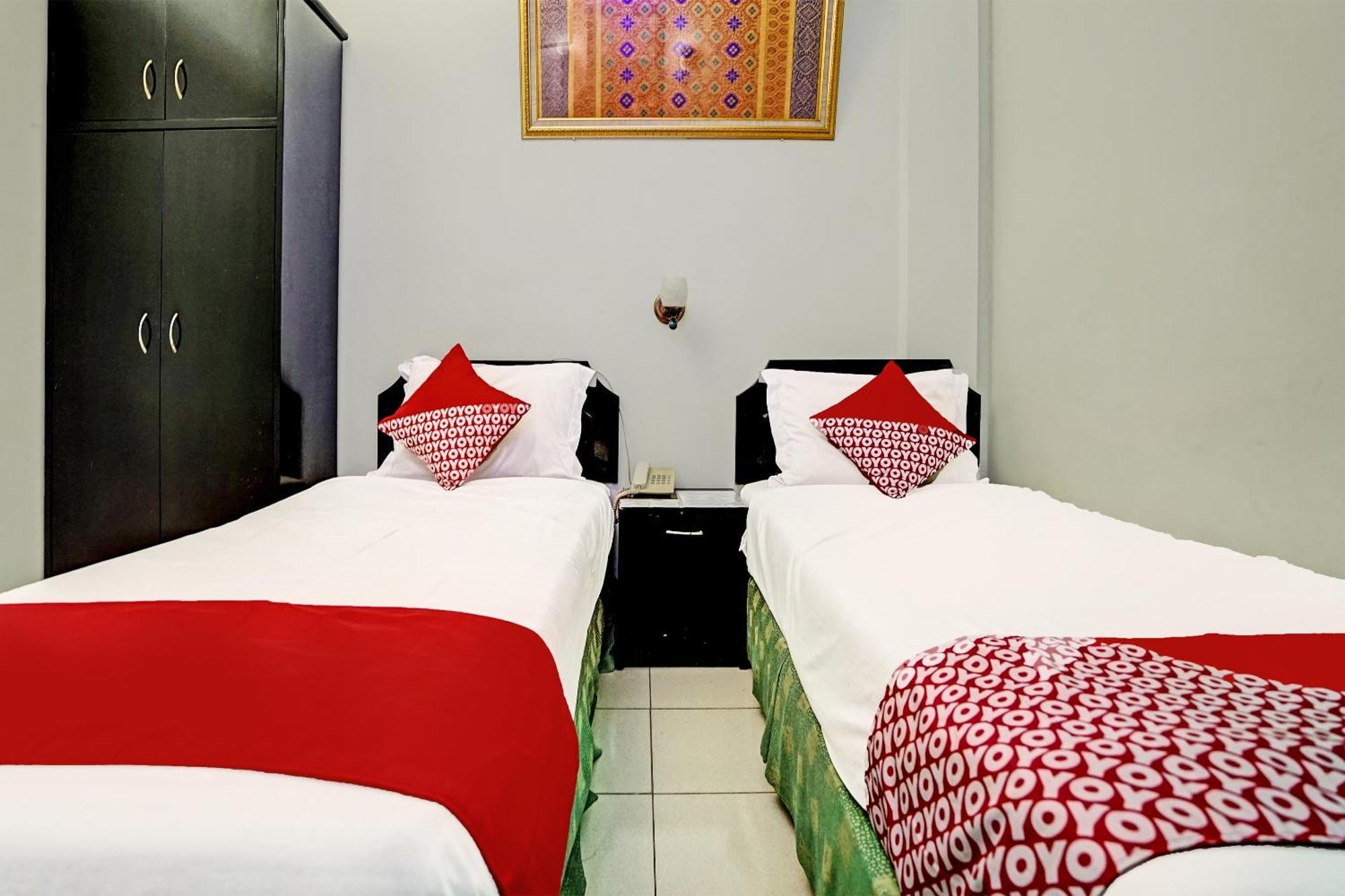 Super Oyo 91805 Hotel Wisma Bari 巨港 外观 照片