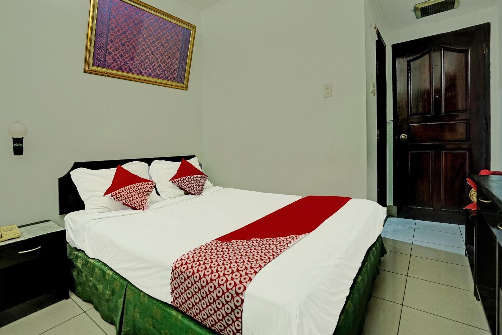 Super Oyo 91805 Hotel Wisma Bari 巨港 外观 照片